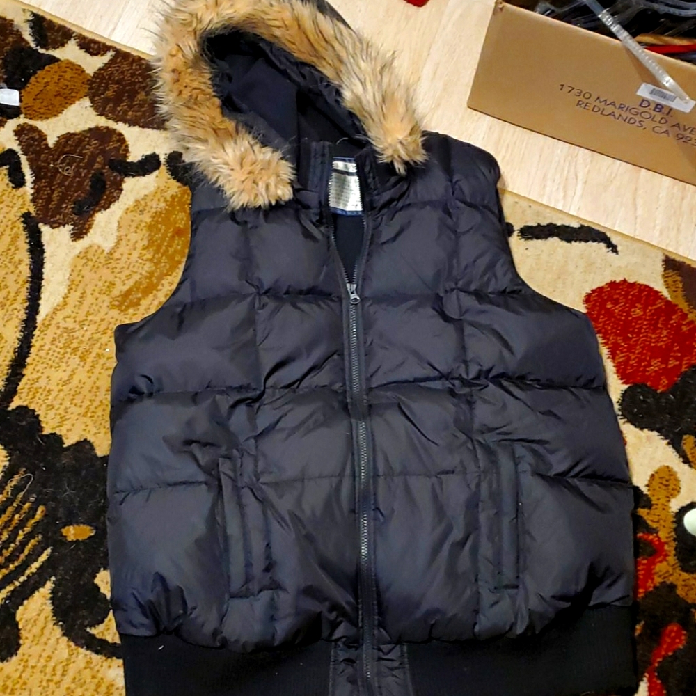 Old Navy Puffer Vest